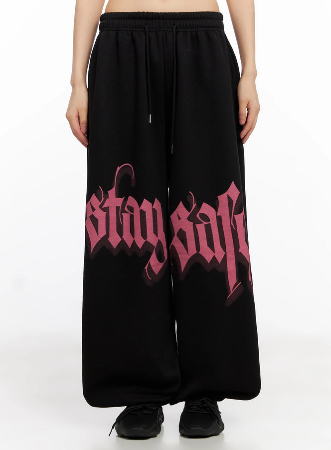 bold-graphic-sweatpants-in503 / Black