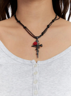gothic-cross-pendant-layered-necklace-cn527 / Black