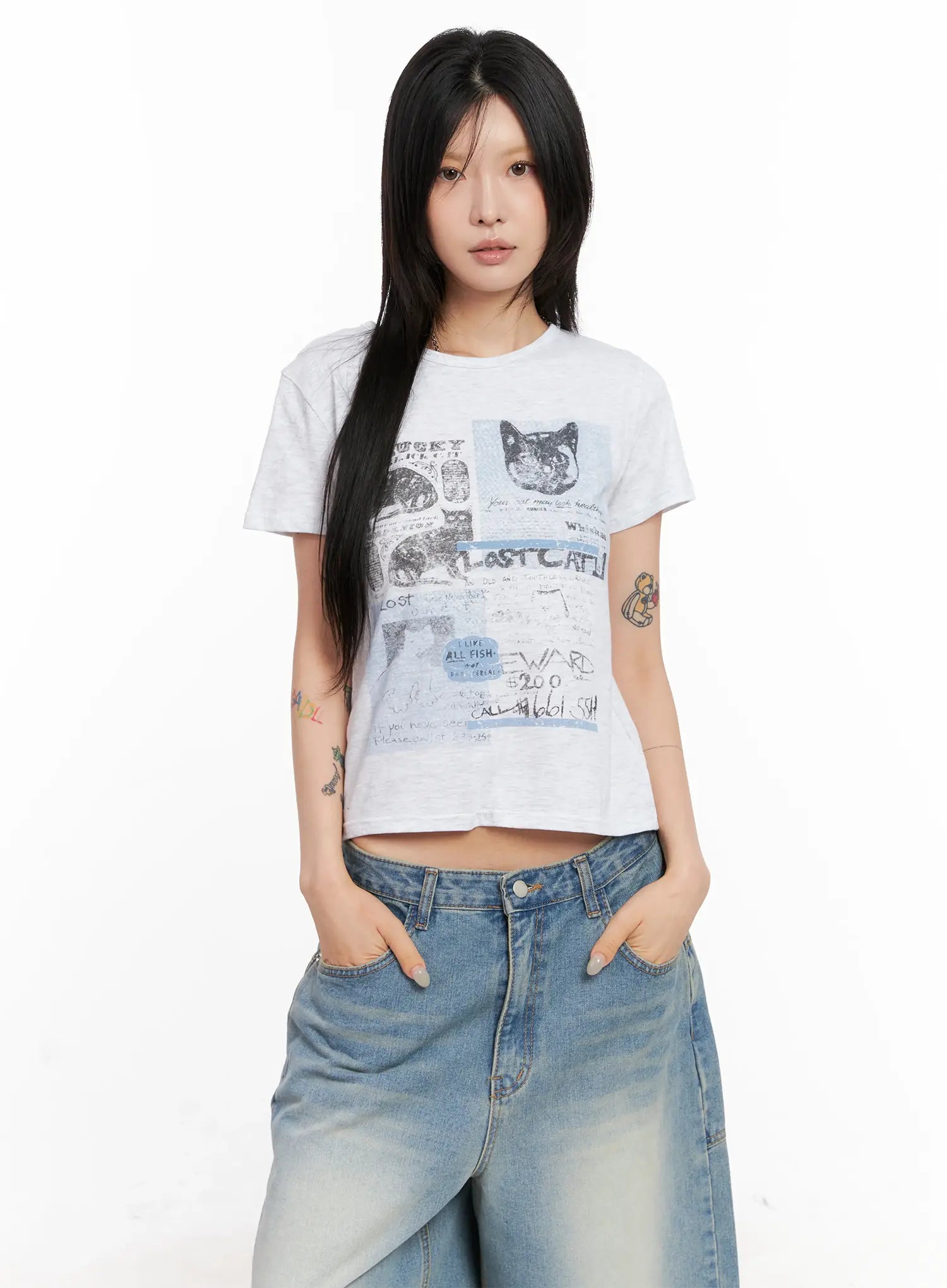 kitty-graphic-cropped-tee-cl525