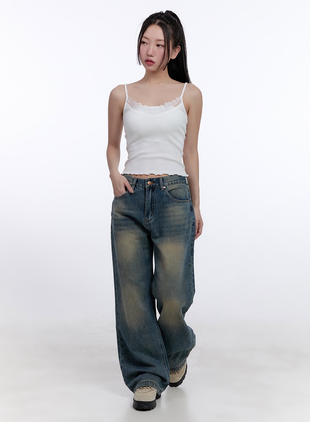 lace-trim-crop-tank-top-cj509