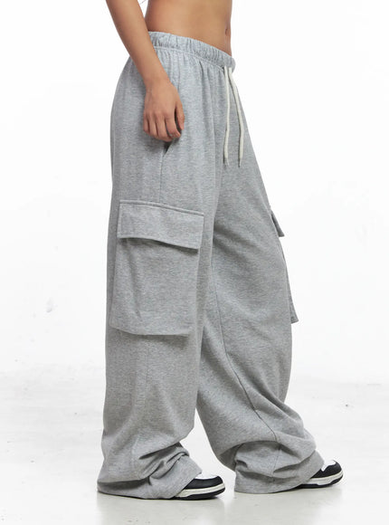 relaxed-fit-cargo-sweatpants-co513