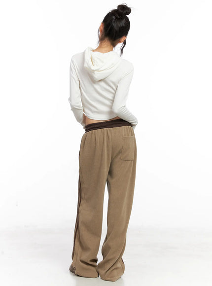 cozy-cropped-fleece-hoodie-cn521