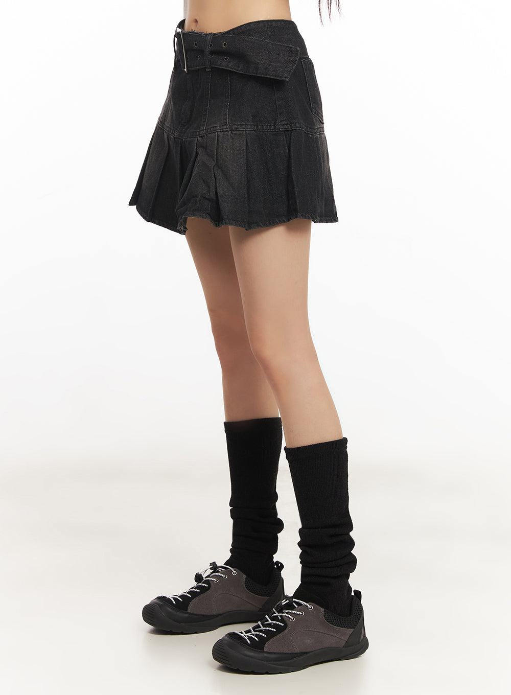 pleated-denim-buckle-mini-skirt-iy502