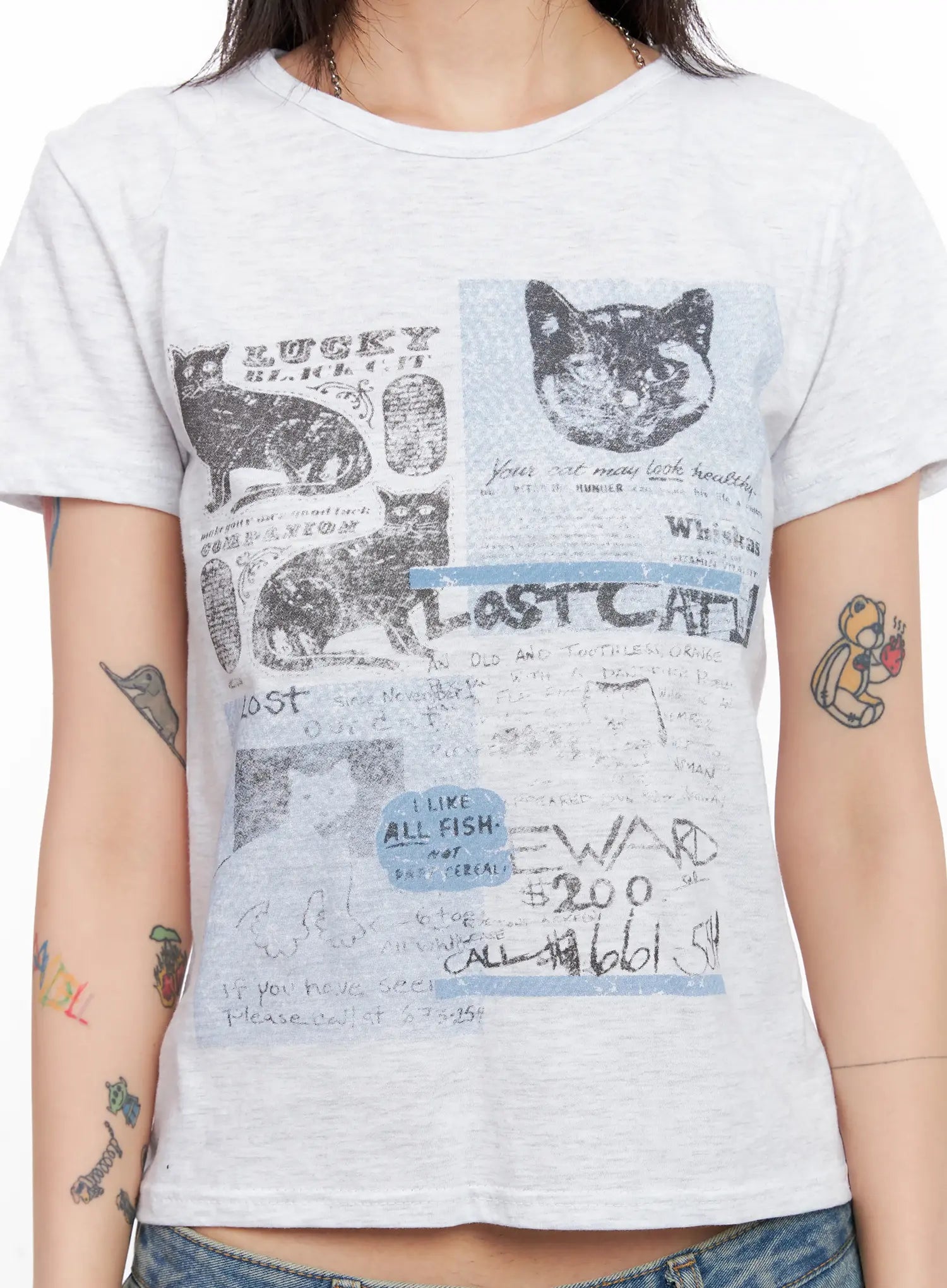 kitty-graphic-cropped-tee-cl525