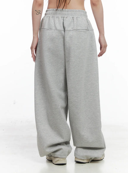 relaxed-fit-pintuck-sweatpants-co521