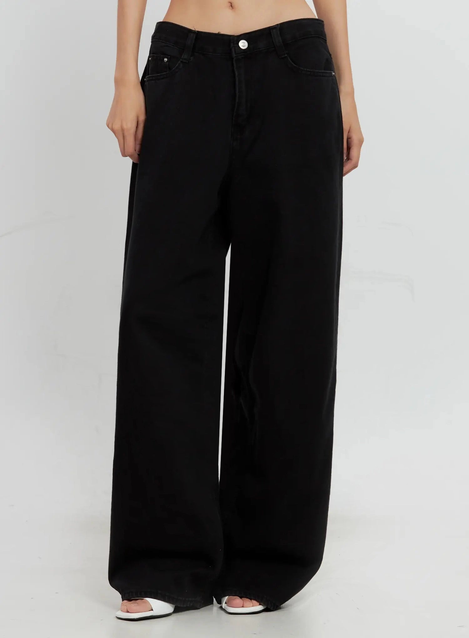 jieun-black-wide-leg-jeans-il528