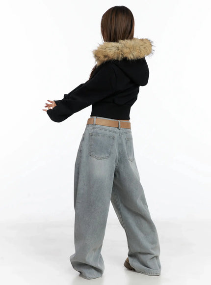 faux-fur-cropped-zip-up-hoodie-in528