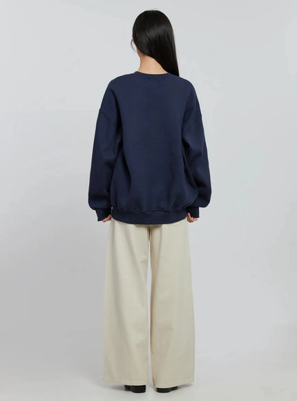 graphic-oversized-crewneck-io530