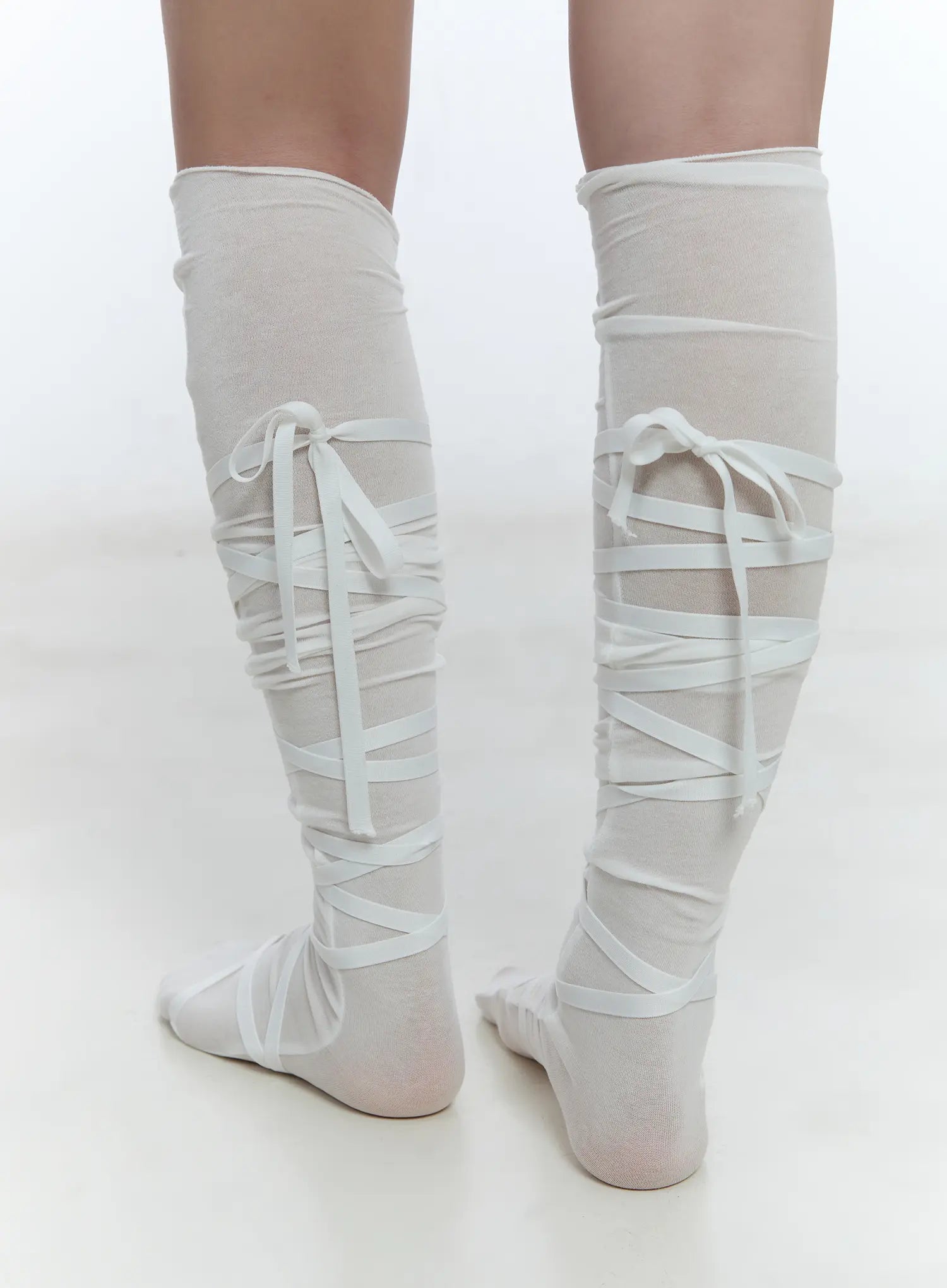 ribbon-strap-knee-length-socks-cu527