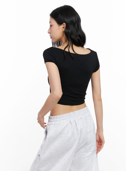 asymmetric-shirred-off-shoulder-crop-tee-ig508