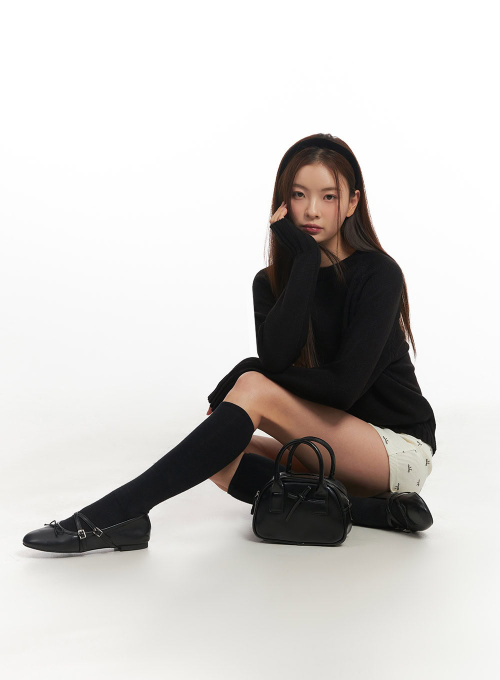 basic-round-neck-sweater-im513