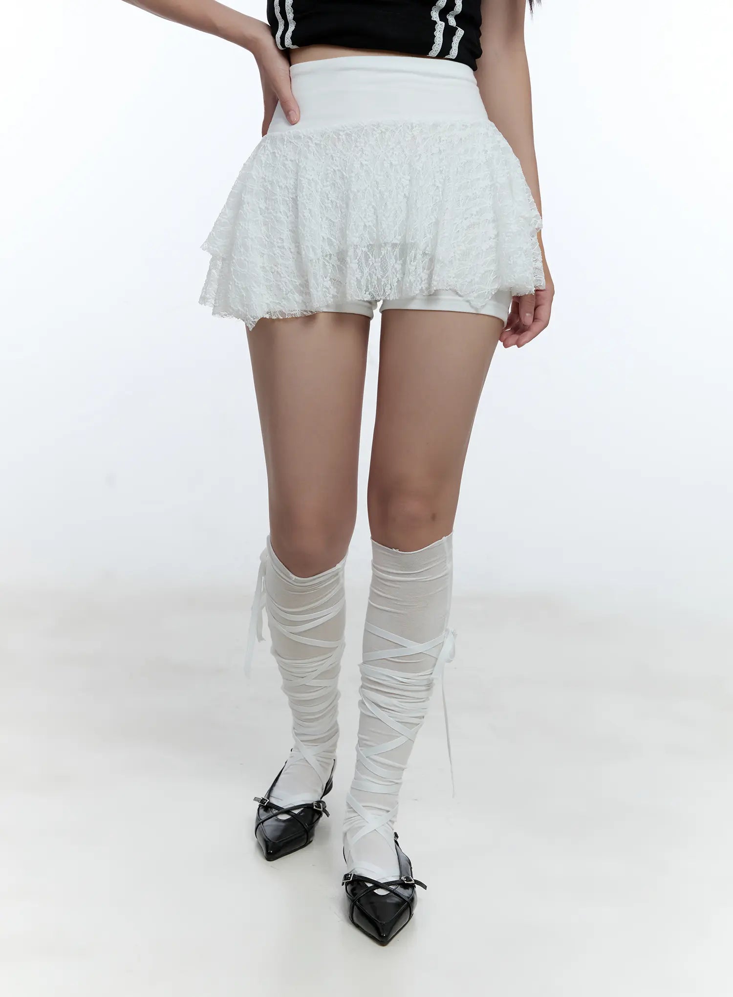 lace-ruffled-mini-skort-cu527