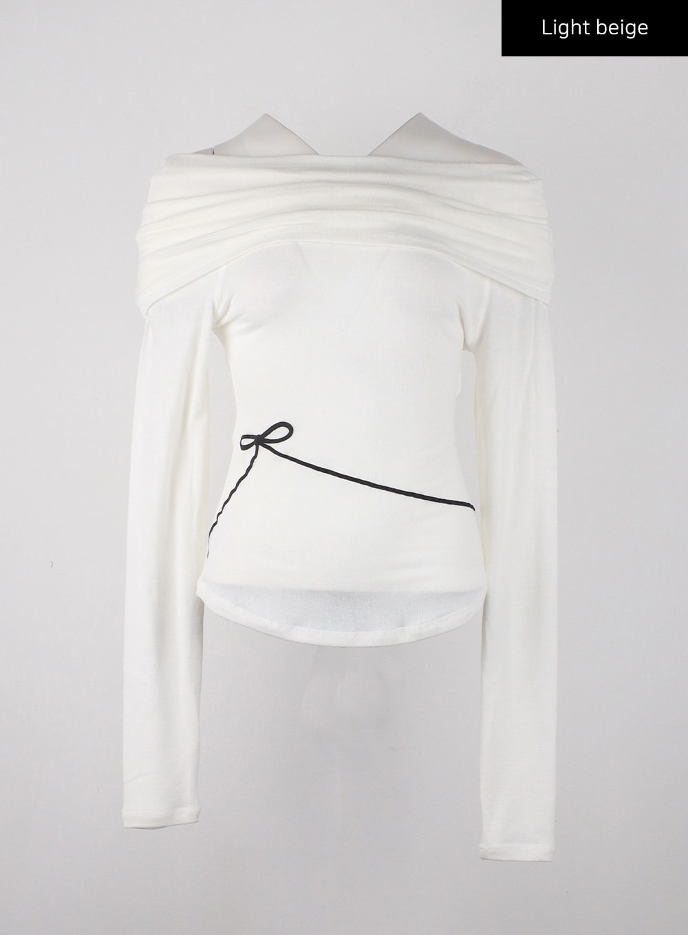off-shoulder-solid-ruched-long-sleeve-top-with-ribbon-detail-cd329 / Light beige