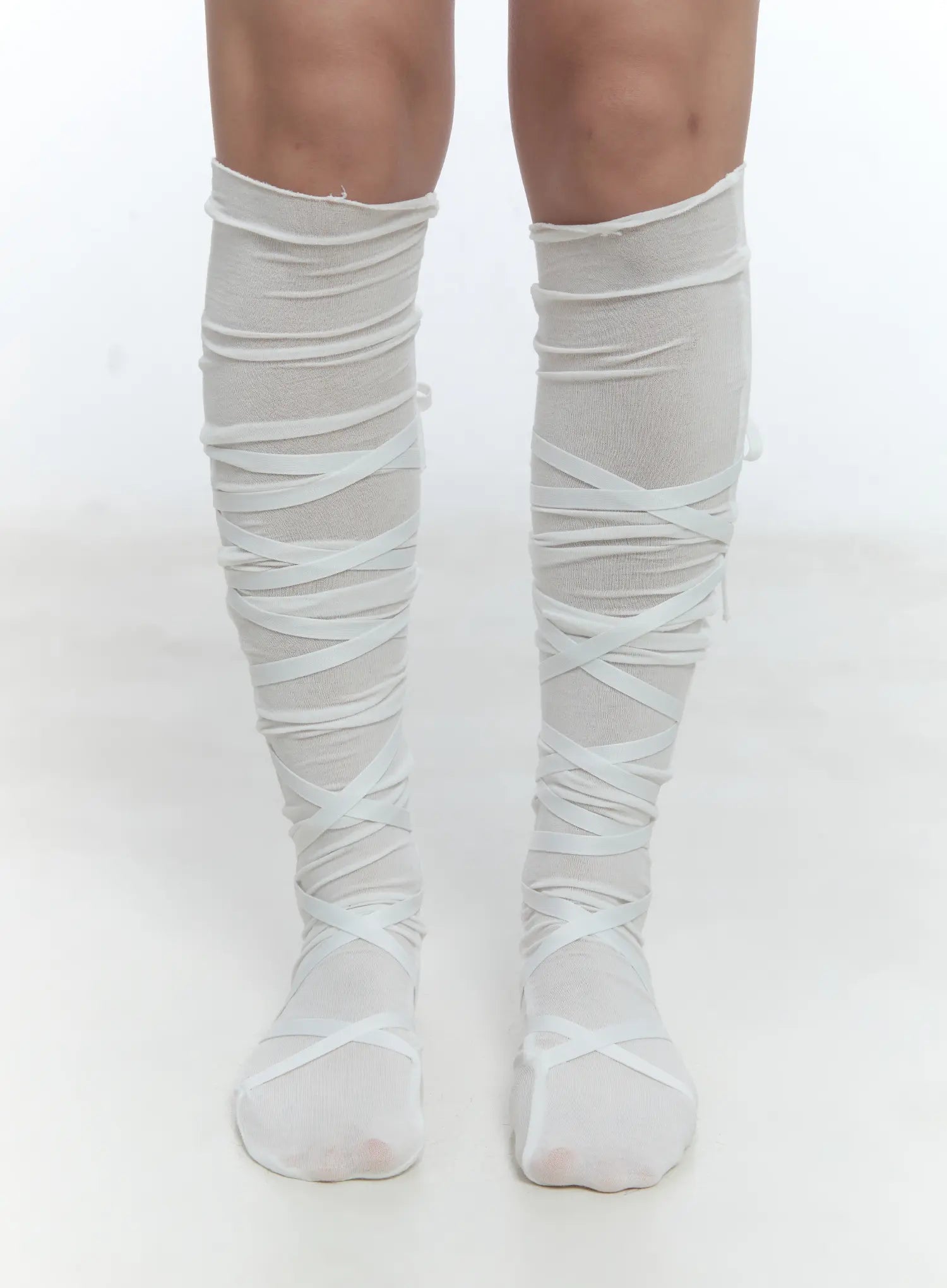 ribbon-strap-knee-length-socks-cu527