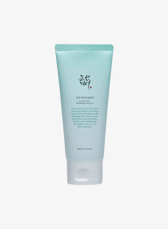 green-plum-refreshing-cleanser