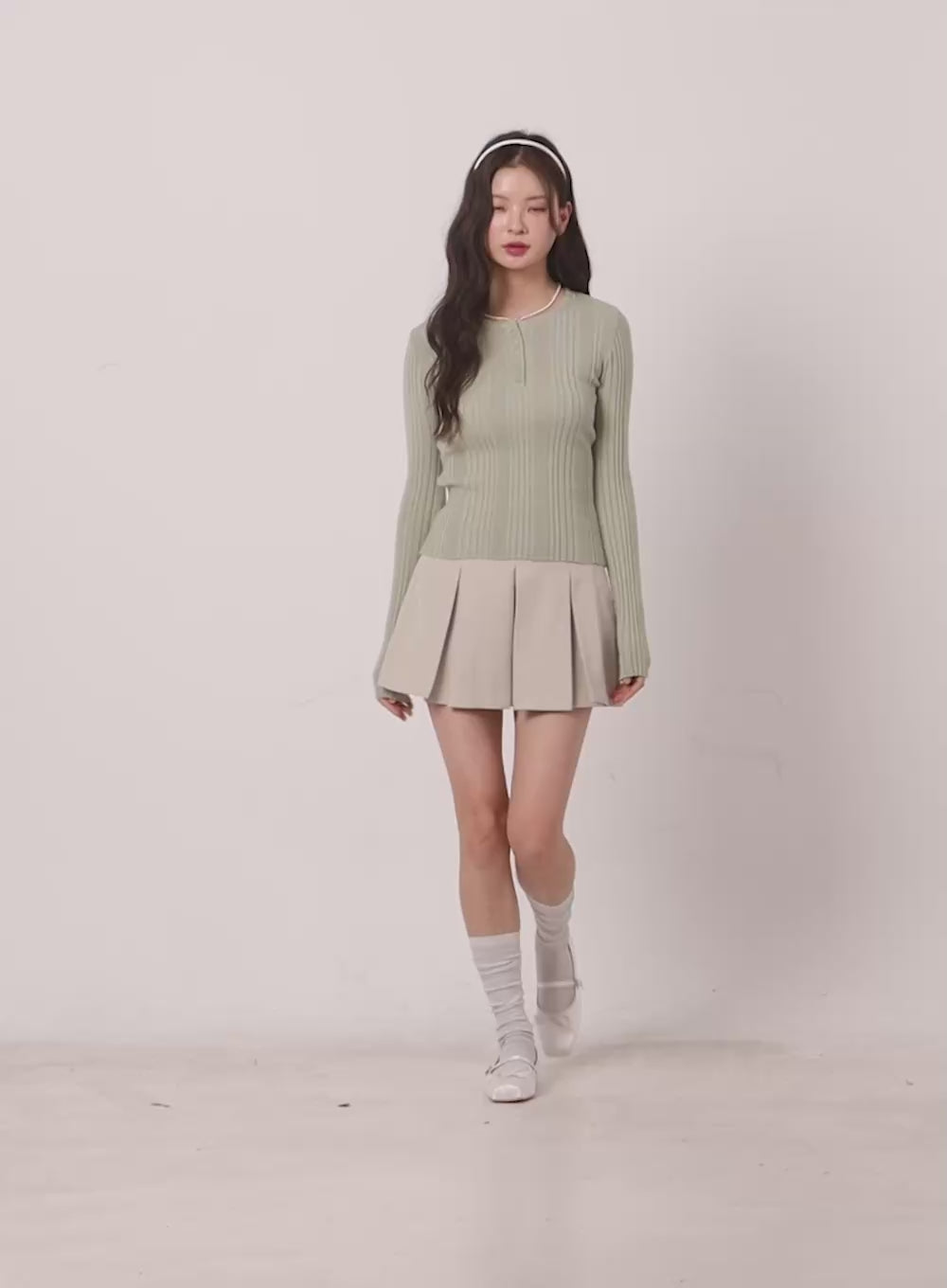 High-Waisted Pleated Mini Skirt CA502
